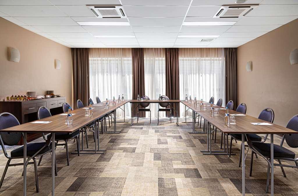 Hampton By Hilton Minsk City Centre Facilități foto